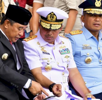 Pj Gubernur Sulsel Hadiri Serah Terima Jabatan Komandan Lantamal VI Makassar