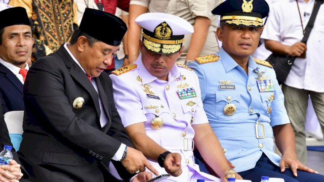 Pj Gubernur Sulsel Hadiri Serah Terima Jabatan Komandan Lantamal VI Makassar