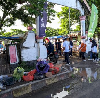 Gundukan Sampah Berserakan di Lokasi Jalan Sehat HUT 161 Jeneponto