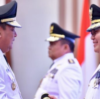 Pj Gubernur Sulsel Lantik Pj Bupati Luwu Muhammad Saleh dan Pj Bupati Wajo Andi Batara Lipu