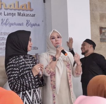 Di Hadapan Keluarga Besar, Andi Ina Izin Untuk Bertarung di Pilkada Barru