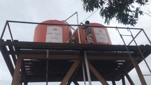 Huadi Group menyalurkan program CSR dalam bentuk Program Pengembangan dan Pemberdayaan Masyarakat yakni infrastruktur air bersih untuk masyarakat sekitar. (Foto: Istimewa)