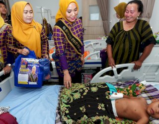 Bunda PAUD Sulsel Gelar Bakti Sosial Operasi Celah Bibir dan Lelangit pada Anak