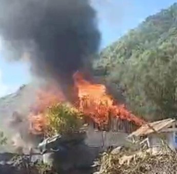 Usai Tembak Warga, KKB Papua Bakar Sekolah Dasar di Pogapa Intan Jaya