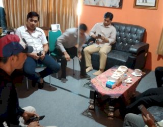 Datang di Bawaslu Soppeng, Anggota Panwaslu Kecamatan Existing Belum Puas Dengan Jawaban Komisioner