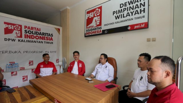 Wakil Ketua DPD RI, Mahyudin, saat mendatangi kantor DPW PSI Kaltim, Kamis (09/05/2024). (Istimewa)