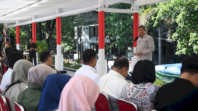 Pj Sekda Sulsel Lepas Bantuan Kemanusiaan OPD untuk Korban Bencana Banjir dan Tanah Longsor