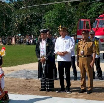 Berkunjung ke Muna, Presiden Jokowi Perintahkan Bulog Beli Jagung Petani