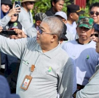 Kukar Hijaukan DAS, Semai Mangrove dan Udang demi Ekonomi Warga