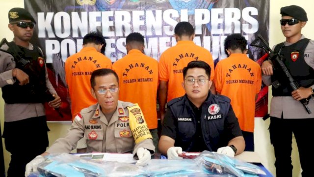 Konferensi Pers Pengungkapan Kasus Peredaran Ganja di Kabupaten Merauke, Papua Selatan. (Foto: Humas Polres Merauke)