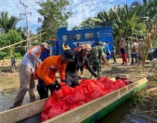 Kalaksa BPBD Luwu Utara Tegaskan Bantuan Tersalur Ke Semua Desa Terdampak Banjir