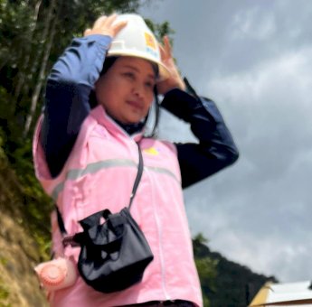 Lalui Berbagai Tantangan, Ini Kiprah Srikandi PLN Pulihkan Pasokan Listrik di Kabupaten Luwu Akibat Longsor dan Banjir