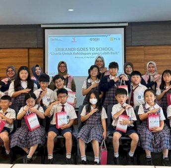 Hari Pendidikan Nasional, Srikandi PLN Sulselbar Kenalkan Energi Bersih Sejak Dini