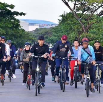 Duta Besar Portugal Bersepeda Santai Bersama Penjabat Gubernur Sulsel di Lego-lego CPI