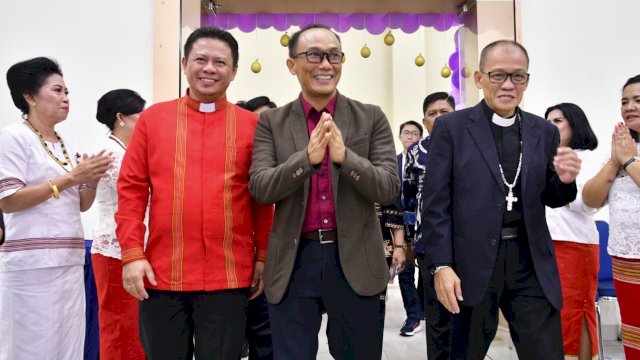 Pj Gubernur Sulsel Prof. Zudan Arif Fakrulloh, saat menghadiri acara 74 Tahun (PGI), Sabtu (25/05/2024). (Istimewa)