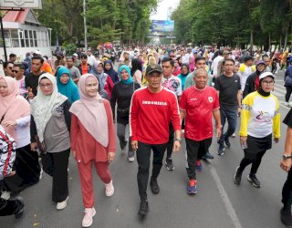 Budayakan Hidup Sehat, Pj Gubernur Prof Zudan Ajak OPD dan Masyarakat Rutin Olahraga