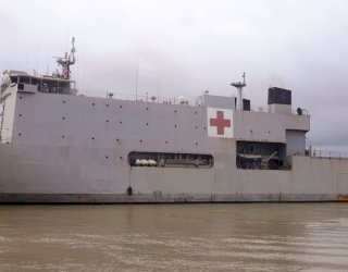 Ratusan Alsintan Bantuan Kementan Tiba di Merauke, Dihantar KRI Soeharso 990