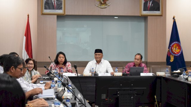 Komisi Pengawas Persaingan Usaha (KPPU) melaksanakan Forum Group (FGD) terkait Starlink. di Kantor KPPU Jakarta, kemarin. (Dok. Humas KPPU)