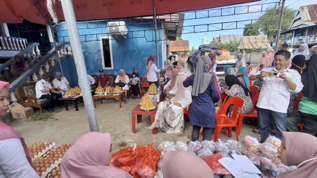 Dinas Ketahanan Pangan (Ketapang) Kabupaten Jeneponto, saat menggelar Pasar Murah di Empoang Utara Kecamatan Binamu, Rabu (29/05/2024). (Istimewa)