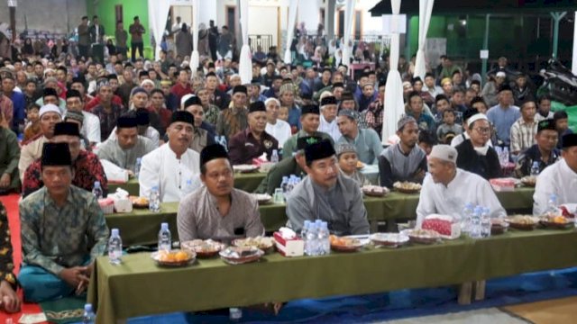 Suasana Haflah Takhtim dan Wisuda Purna Study Pondok Pesantren Nurul Islam Kutai Kartanegara. (Istimewa)