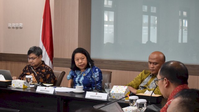 KPPU RI menggelar Forum Group Discussion (FGD) bertema &ldquo;Maraknya Produk Jadi Impor di Indonesia: Kesiapan dan Upaya Pengendaliannya&rdquo;, di Gedung KPPU RI Jakarta, kemarin. (Dok. Humas KPPU)