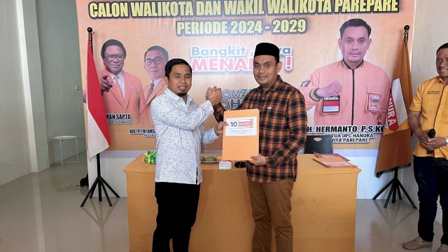 Ket : Calon Wali Kota Parepare, Tasming Hamid (TSM) bersama Ketua DPC Partai Hanura Parepare, Hermanto 