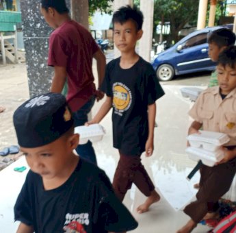 Program Jumat Berkah Huadi Group Tuai Apresiasi Positif dari Jemaah Masjid
