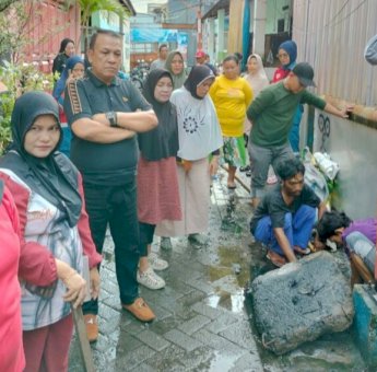 Hasanuddin Leo Pastikan Perbaikan Drainase dan Jalan di Mariso Rampung