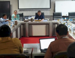 Rapat Bersama Disdik, Komisi E DPRD Sulsel Evaluasi Proses PPDB