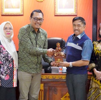 Pansus Ranperda Perubahan Bentuk Badan Hukum Perumda Agribisnis Kunker di Bali