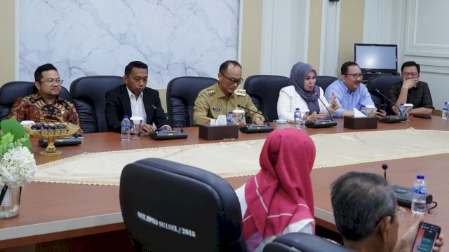 Pj Gubernur Sulsel, Prof Zudan Arif Fakrulloh menyambangi kantor DPRD Sulawesi Selatan di Jalan Urip Sumoharjo, Makassar, Selasa (21/5/2024). (Foto: Istimewa)