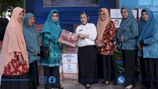 PAM Tirta Karajae Bersama DWP Bergerak Aksi Kemanusiaan Beri Bantuan Korban Bencana Alam di Sulsel