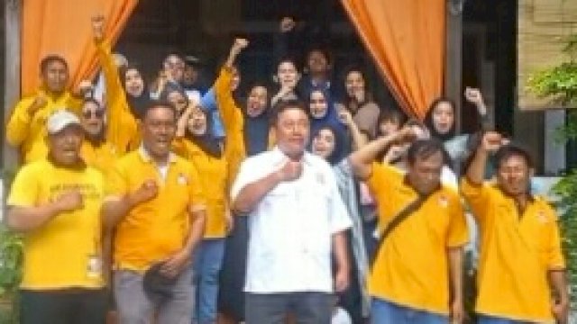 Ket : Tim Hermanto Community dan Tim Srikandi dengan totalitasnya mendukung serta bertekad memenangkan Hermanto