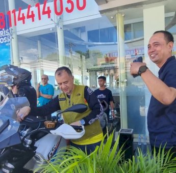 Solihin Kalla Sambangi Kalla Toyota Parepare: Dukungan dan Motivasi untuk TQ Sebelum Serah Terima Jabatan