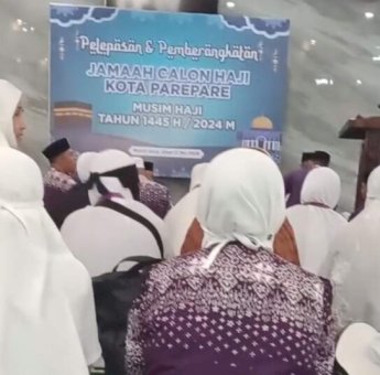 136 JCH Parepare Berangkat, Akbar Ali: Semoga jadi Haji Mabrur