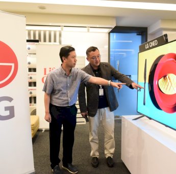 Dukung Evolusi Teknologi, LG Siap Perluas QNED TV Berbasis AI