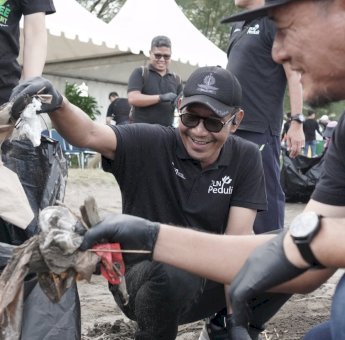 Hari Lingkungan Hidup Sedunia, PLN Sulselrabar Gelar Kegiatan Tanam Pohon, Bersih Pantai dan Daur Ulang Sampah