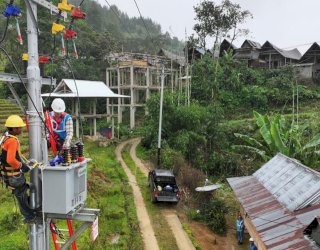 3928 KK di Kecamatan Mappak dan Simbuang Tana Toraja Akhirnya Nikmati Listrik PLN 24 Jam