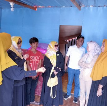 ERAT dan Partai Golkar Bantu Warga Parepare yang Terdampak Bencana Alam