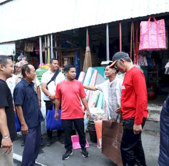 Blusukan ke Pasar Lakessi, Tasming Hamid Komitmen Benahi dan Berdayakan Pedagang