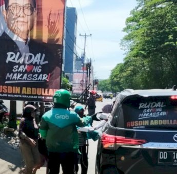 Rusdin Abdullah Konsisten Berbagi Kebahagiaan di Jumat Berkah