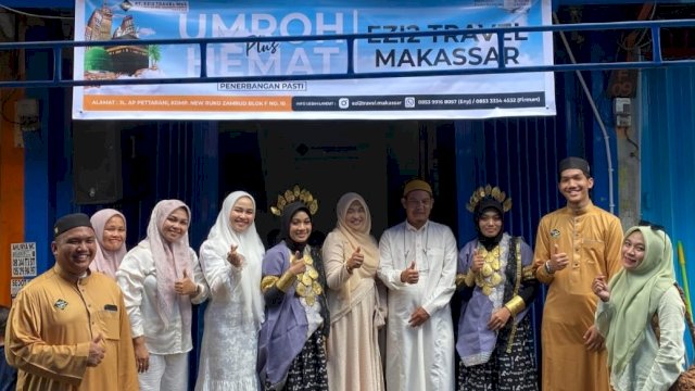 Jasa penyedia travel umrah, PT Ezi2 Travel Makassar me-launching kantor barunya yang terletak di Kompleks New Ruko Zamrud F, Jalan AP Pettarani, Makassar, Minggu (26/5/2024). (Foto: Istimewa)