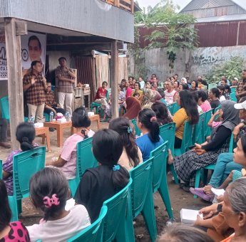 Warga Bukit Indah Curhat Soal Pupuk dan BPJS ke Bacalon Wawali Parepare Hermanto