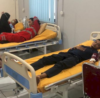 Kolaborasi dengan RSUD Bantaeng, Klinik Huadi Group Gelar Kegiatan Donor Darah