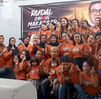 Sosialisasikan Rudal, Warga Makassar Ramai-ramai Jalan Kaki Masuk Lorong