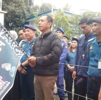 Pj Wali Kota Akbar Ali Bersama Otoritas Pelabuhan Lepas Penumpang Arus Balik