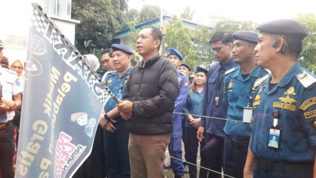 Pj Wali Kota Akbar Ali Bersama Otoritas Pelabuhan Lepas Penumpang Arus Balik
