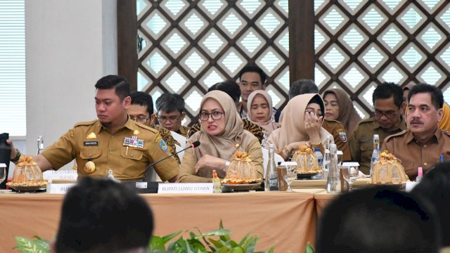 Bupati Luwu Utara, Indah Putri Indriani menghadiri High Level Meeting Tin Pengendali Inflasi Daerah (TPID) yang digelar di Bank Indonesia, Selasa (4/6/2024).