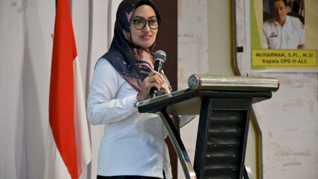 Bupati Luwu Utara Indah Putri Indriani saat membuka Sosialiasi program H-ALS beberapa waktu yang lalu di Aula Lga Ligo Kantor Bupati Luwu Utara.