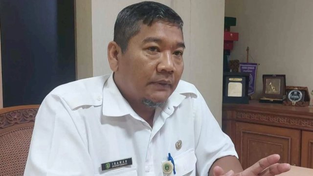 Kepala Bidang Pengelolaan Sampah dan Limbah B3, DLHK Kukar, Irawan. (Istimewa)